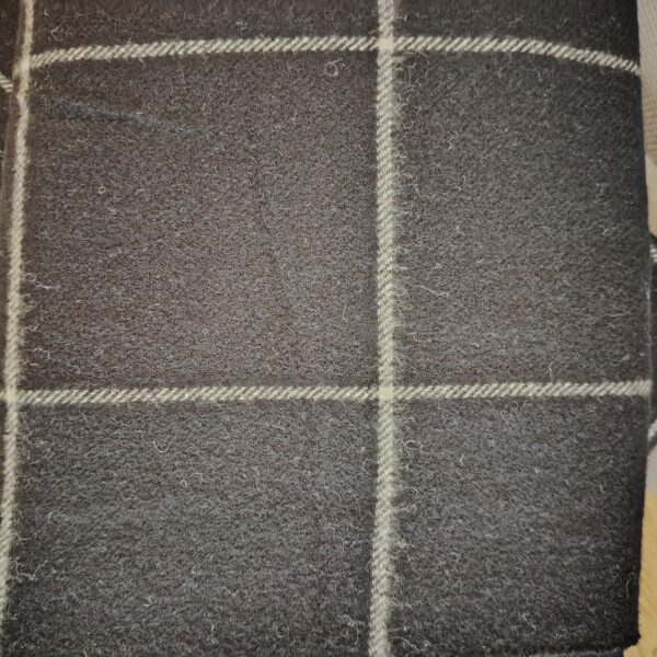 Black and white window pane lambs wool blanket - Image 2